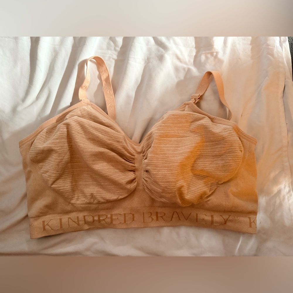 Kindred Bravely Beige Ribbed Nursing Bra